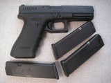 GLOCK MOD. G22 CAL. 40S&W LIKE NEW IN ORIGINAL CASE WITH 2-10 RDS & 1-15 RDS MAGAZINES - 4 of 18