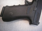 GLOCK MOD. G22 CAL. 40S&W LIKE NEW IN ORIGINAL CASE WITH 2-10 RDS & 1-15 RDS MAGAZINES - 12 of 18