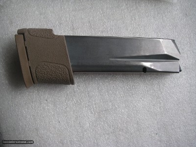 SMITH & WESSON MODEL M&P CALIBER .45 ACP 2 BRAND NEW 14 ROUNGS STAINLESS STEEL MAGAZINES