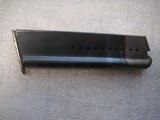 RESING CAIBER .22LR RARE TWO TONE MAGAZINE IN VERY GOOD FACTORY ORIGINAL CONDITION - 7 of 11