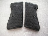 WALTHER WW2 FACTORY ORIGINAL GRIPS IN LIKE NEW EXCELLENT CONDITION