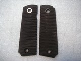 COLT WW2 1911A1 GRIPS