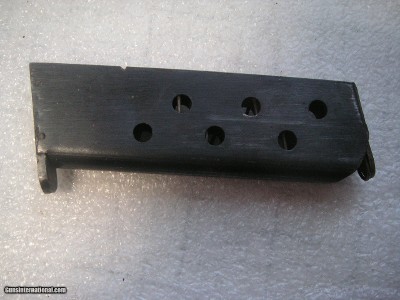 BROWNING MODEL 1900
MAGAZINE CALIBER 7.65 mm IN VERY GOOD ORIGINAL WORKING CONDITION
