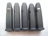 GLOCK ORIGINAL FACTORY MAGAZINES CALIBER 9 mm & 40 S&W IN LIKE NEW EXCELLENT CONDITION - 1 of 20