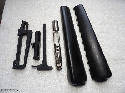 COLT AR-15 COMPLETE STAINLESS STEEL BOLT CARRIER GROUP ASSEMBLY IN LIKE NEW CONDITION