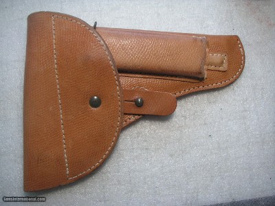 CZ-52 CZECH MILITARY LEATHER HOLSTER, MAGAZINE
IN LIKE NEW ORIGINAL FACTORY CONDITION