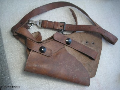 Leather shoulder pistol or revolver holster in very good quality and condition