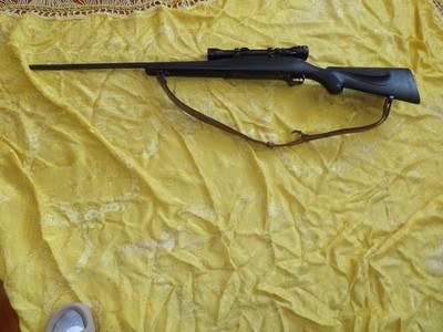 WEATHERBY MODEL MARK V CAL. 270 MAG. RIFLE
