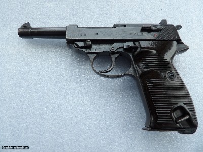 WW2 P38 CYQ CAL. 9mm IN EXCELLENT ORIGINAL CONDITION