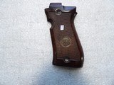 BROWNING BDA 380, OR BERETTA FACTORY GRIPS - 9 of 10