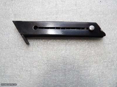 HIGH STANDARD W/METAL FOLLOVER CALIBER .22LR MAG.