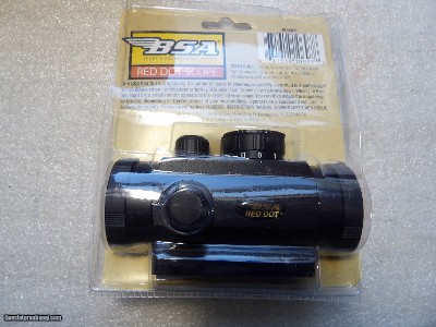 RED DOT SIGHTS IN NEW FACTORY ORIGINAL CONDITION - Image 2 of 18