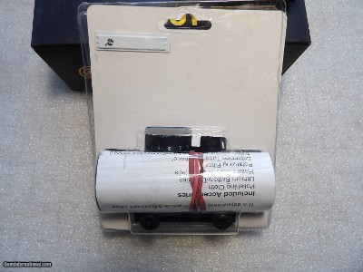 RED DOT SIGHTS IN NEW FACTORY ORIGINAL CONDITION - Image 4 of 18