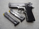 S & W MOD. 4006 STAINLESS STEEL IN EXCELLENT CONDITION