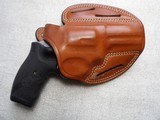 2 REVOLVER HOLSTERS IN EXCELLENT CONDITION - 11 of 12