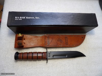 KA-BAR USMC KNIFE AND LEATHER SHEATH NEW CONDITION