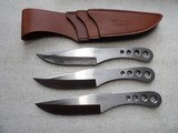 LARGE TRIPLE THROWER SET KNIFES IN LEATHER SHEATH - 10 of 11