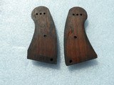 PISTOL & REVOLVER GRIPS - 4 of 17