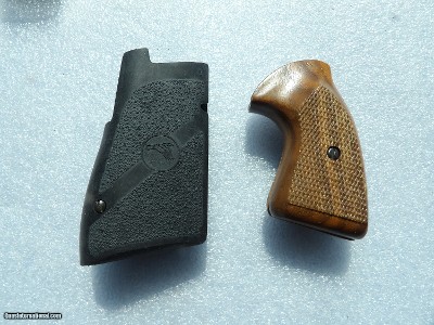 PISTOL & REVOLVER GRIPS