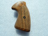 PISTOL & REVOLVER GRIPS - 13 of 20