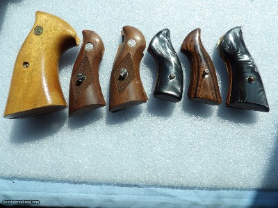 REVOLVER GRIPS