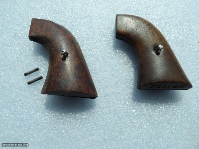 COLT SINGLE ACTION ARMY PEVOLVER GRIPS