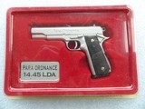19 REPLICAS OF COLLECTIBLES PISTOLS & REVOLVERS IN 1/2 SCALE DISPLAYS - 7 of 20