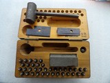 WW2 ERA U.S. ARMY MARKING OUTFIT FOR STAMPING METAL, MANUFACTURED IN 1942. - 9 of 12