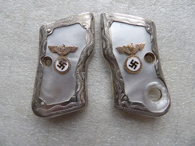 WWII GERMAN NAZI'S POLICE PISTOL GRIPS 2 PAIRS.