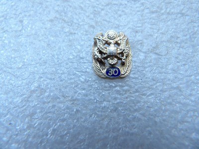 U.S. 30 YEARS OF MILITARY SERVICE TIE PIN BROOCH LAPEL PIN COLLECTIBLE