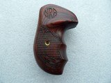 NRA ENGRAVED ROSEWOOD BEAUTIFUL REVOLVER GRIPS IN NEW ORIGINAL CONDITION - Image 3 of 16