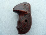 NRA ENGRAVED ROSEWOOD BEAUTIFUL REVOLVER GRIPS IN NEW ORIGINAL CONDITION - Image 2 of 16