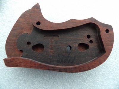 NRA ENGRAVED ROSEWOOD BEAUTIFUL REVOLVER GRIPS IN NEW ORIGINAL CONDITION - Image 14 of 16
