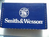 SMITH & WESSON MOD. M&P 9 SHIELD CAL. 9mm IN LIKE NEW IN ORIGINAL BOX - 3 of 20