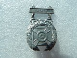 UNITED STATE ARMY SHARPSHOOTER QUALIFICATION BADGES - Image 8 of 18