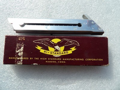 HIGH STANDARD LIKE NEW FACTORY ORIGINAL CONDITION CAL. 22LR MAGAZINE - Image 1 of 11