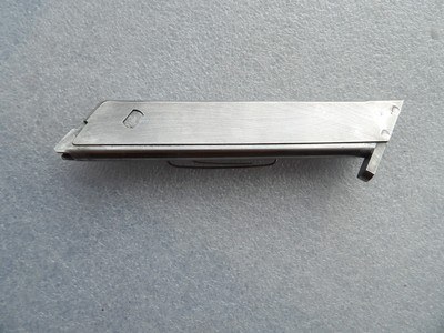 HIGH STANDARD CAL .22LR TWO MAGAZINES IN A VERY GOOD ORIGINAL CONDITION - Image 3 of 18