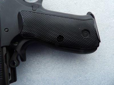 CZ CZECH REPUBLIC MODEL 75B CAL. 9 mm PISTOL IN LIKE NEW IN THE CASE CONDITION - Image 11 of 20