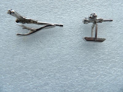 This vintage Swank jewelry set, likely sterling silver based on similar items. - Image 6 of 19