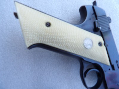 HIGH STANDARD H-D MILITARY PISTOL INEXCELLENT ORIGINAL CONDITION - Image 6 of 13