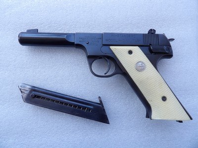 HIGH STANDARD H-D MILITARY PISTOL INEXCELLENT ORIGINAL CONDITION - Image 1 of 13
