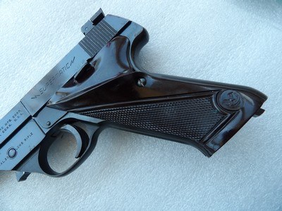HIGH-STANDARD SUPERMATIC (FIRST MODEL) PISTOL IN VERY GOOD FACTORY CONDITION - Image 2 of 14