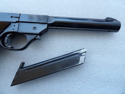HIGH-STANDARD SUPERMATIC (FIRST MODEL) PISTOL IN VERY GOOD FACTORY CONDITION - Image 6 of 14