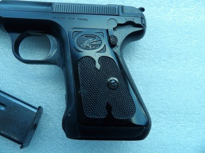 SAVAGE MODEL 1917 CAL 32ACP PISTOL IN RARE 98% FACTORY CONDITION - Image 2 of 18