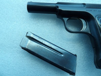 SAVAGE MODEL 1917 CAL 32ACP PISTOL IN RARE 98% FACTORY CONDITION - Image 3 of 18