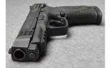 Smith & Wesson M&P 45, .45 ACP - 3 of 4