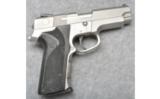 SMITH & WESSON 4046, .40 S&W - 1 of 4
