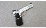 Browning ~ Hi-Power Silver Chrome Finish ~ 9mm - 1 of 5