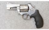 Smith & Wesson ~ 686-6 ~ .357 Mag. - 2 of 5