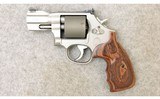 Smith & Wesson ~ 986 ~ 9 mm - 2 of 4
